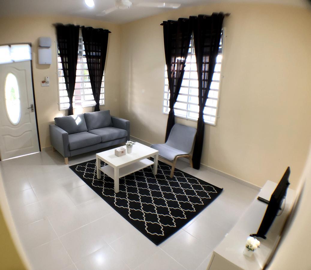 Twin Homestay D Kuala Terengganu Bagian luar foto